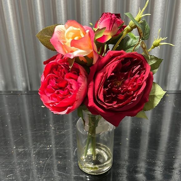 Pottery Barn Accents Pottery Barn Faux Rose Arrangement In Glass